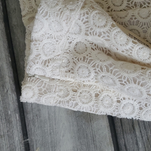 NWT Forever 21 Lined Cream Crochet Shorts Sz Large - Picture 5 of 6